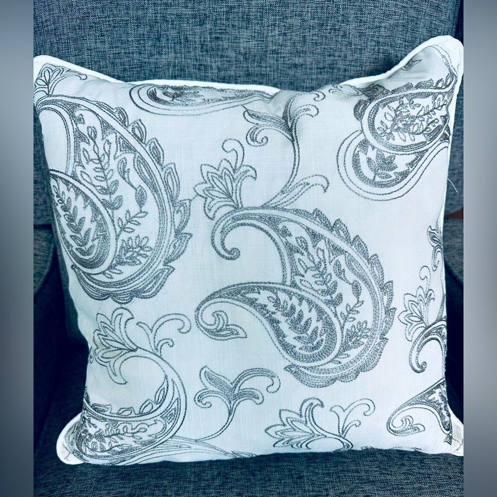 White Gray Paisley Pattern Large Throw Pillow